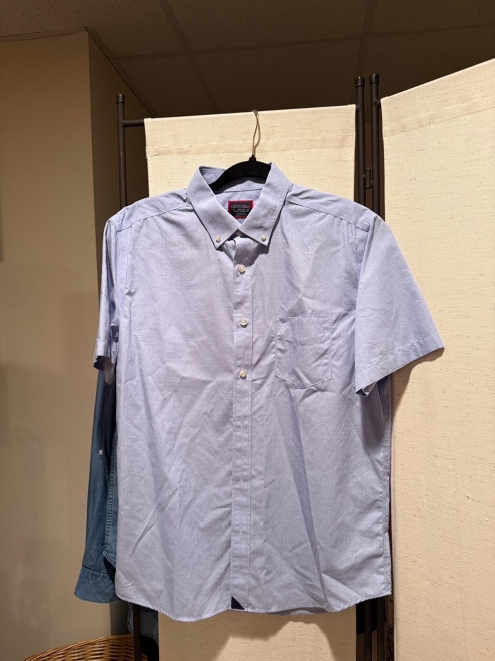 UNTUCKit Light Blue Short-Sleeve Button-Down Shirt